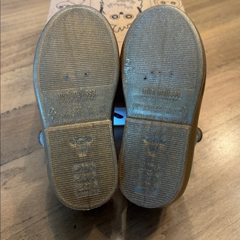 Mini Melissa Gold Belle Dress Shoes with Red Rose Accent - Picture 8 of 9